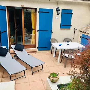  Hébergement de vacances Maisonnette Provençal